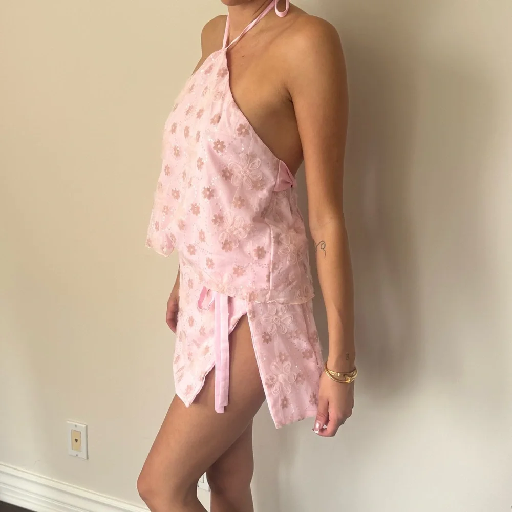 New open back Pink Floral Halter 2pc set size Small, but fits like a size M - Picture 9 of 14